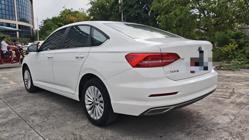 Volkswagen Lavida - фото 3