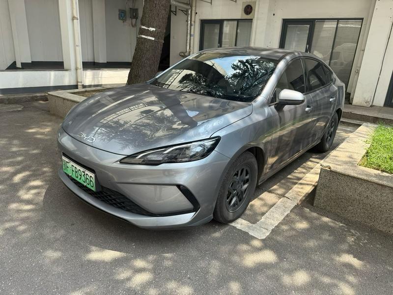 BYD Qin PLUS DM-i - фото 0