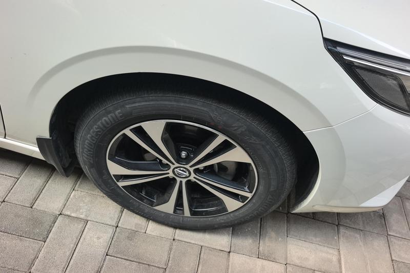 Nissan Sylphy - фото 3