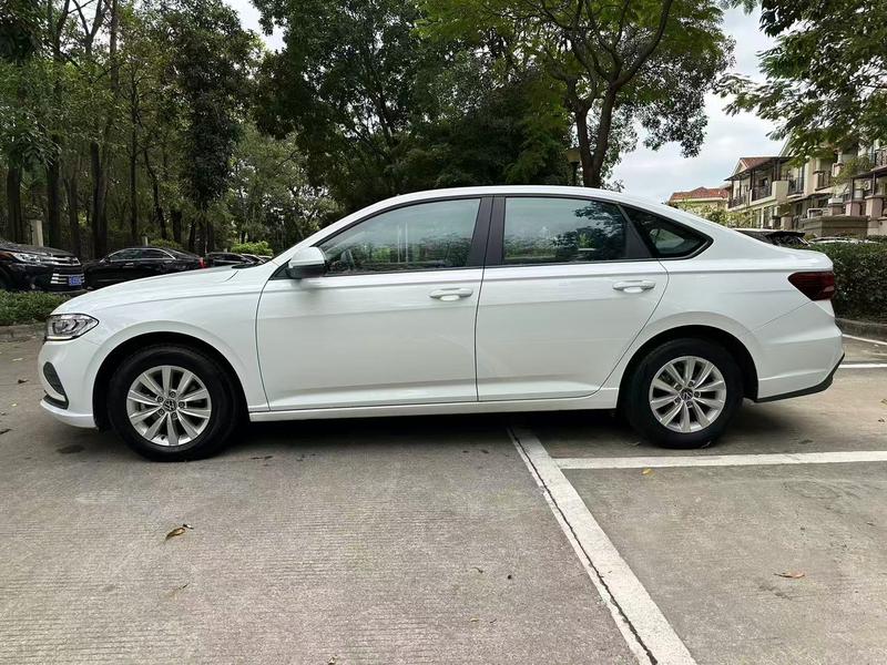 Volkswagen Lavida - фото 3