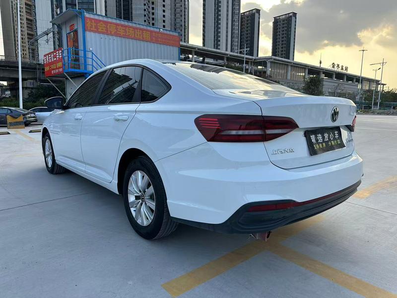Volkswagen Lavida - фото 4