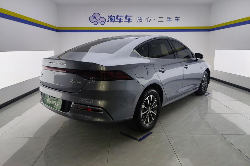 BYD Qin PLUS DM-i - фото 2