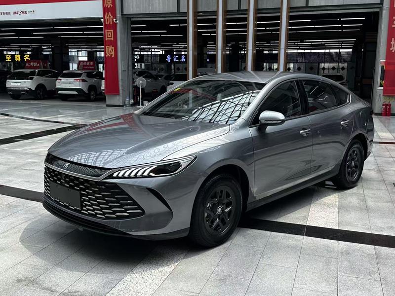 BYD Qin PLUS DM-i - фото 0