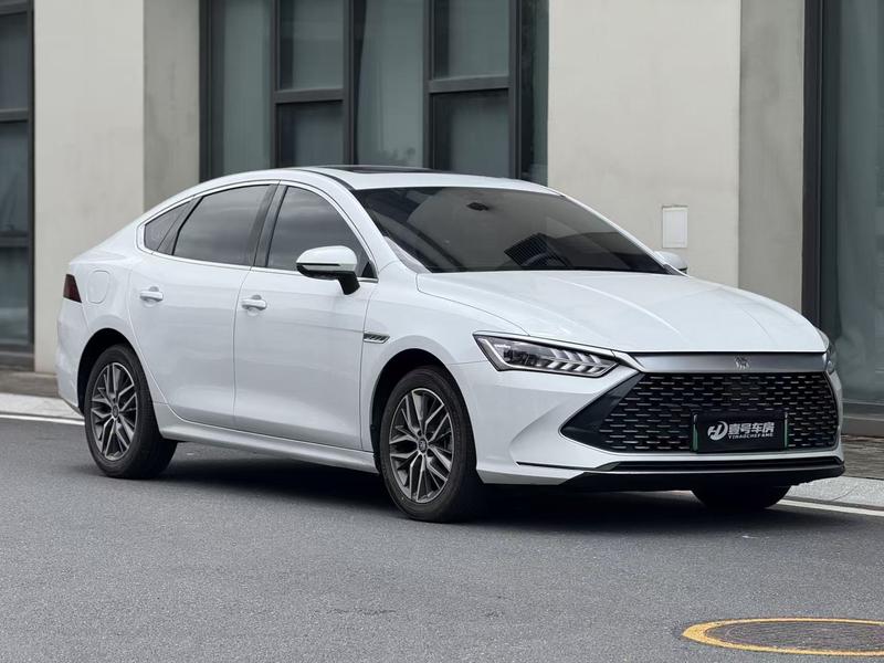 BYD Qin PLUS DM-i - фото 2