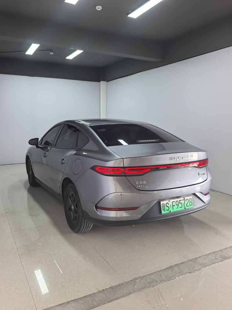 BYD Qin PLUS DM-i - фото 3
