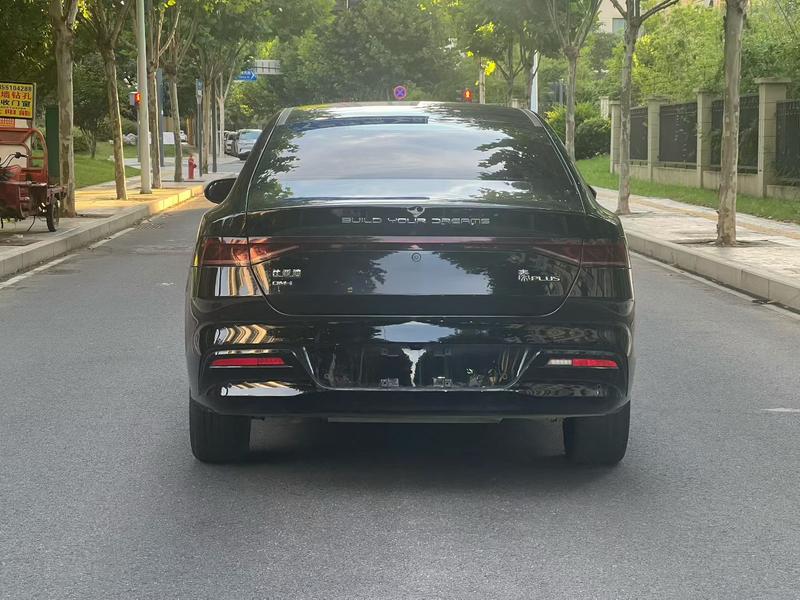 BYD Qin PLUS DM-i - фото 4