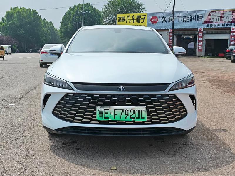 BYD Qin PLUS DM-i - фото 1