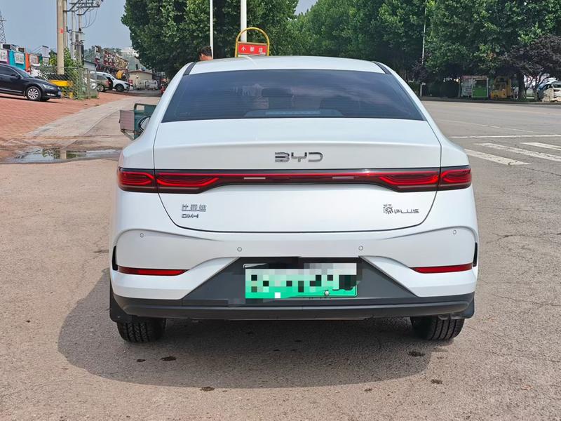BYD Qin PLUS DM-i - фото 4