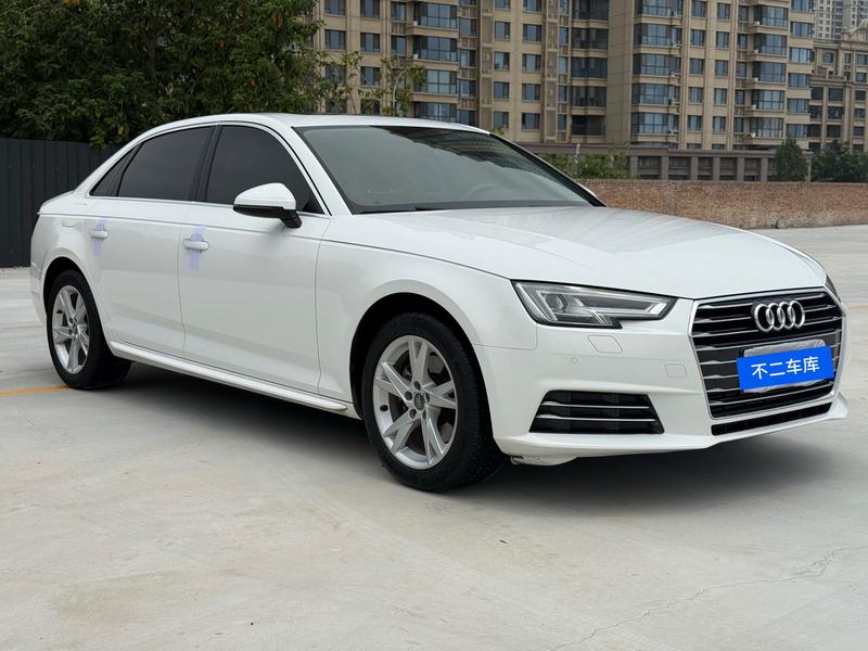 Audi A4L - фото 2