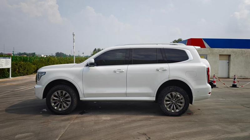 Tank 500 Hi4-T - фото 3