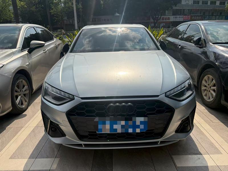 Audi A4L - фото 3
