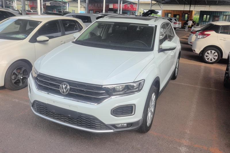 Volkswagen T-Roc - фото 0