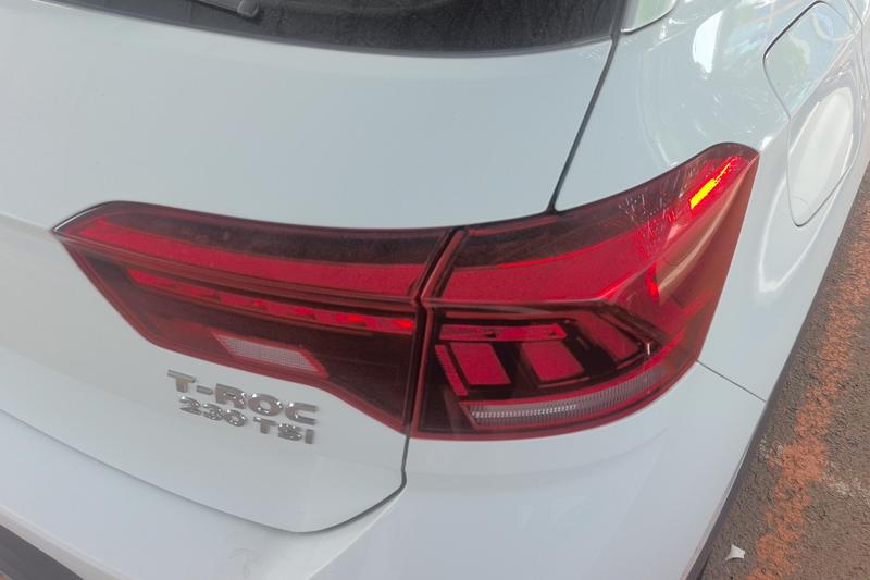 Volkswagen T-Roc - фото 4