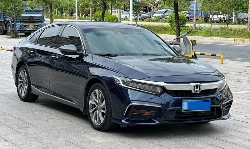 Honda Inspire - фото 2