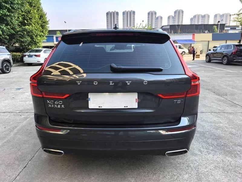 Volvo XC60 - фото 4