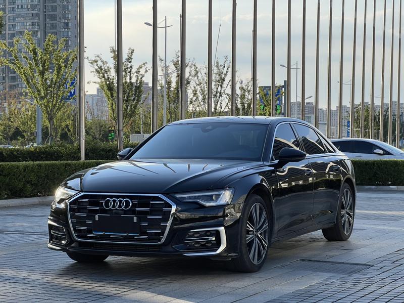 Audi A6L - фото 0