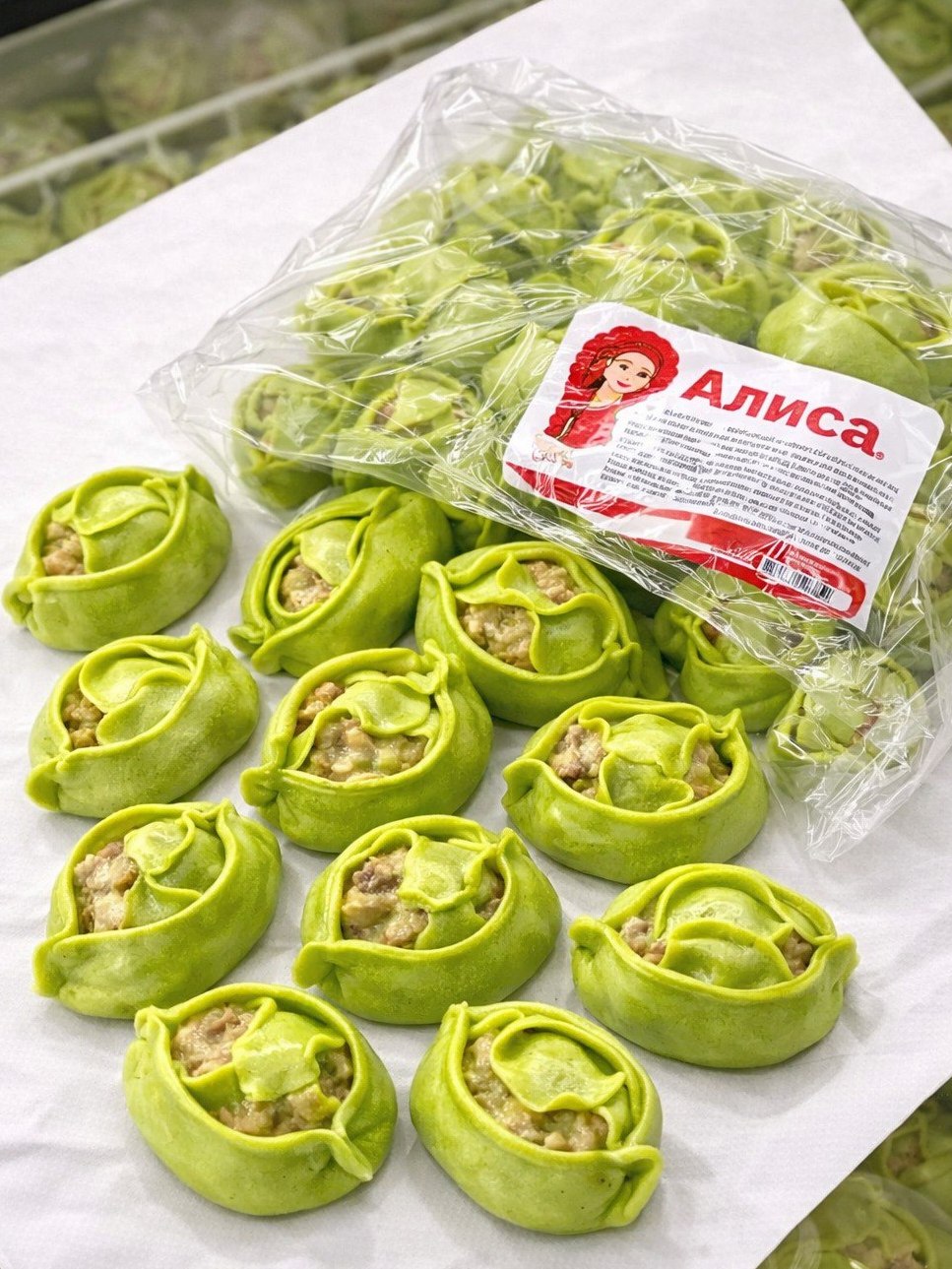 Манты с джусаем 700 гр  от "Алиса"